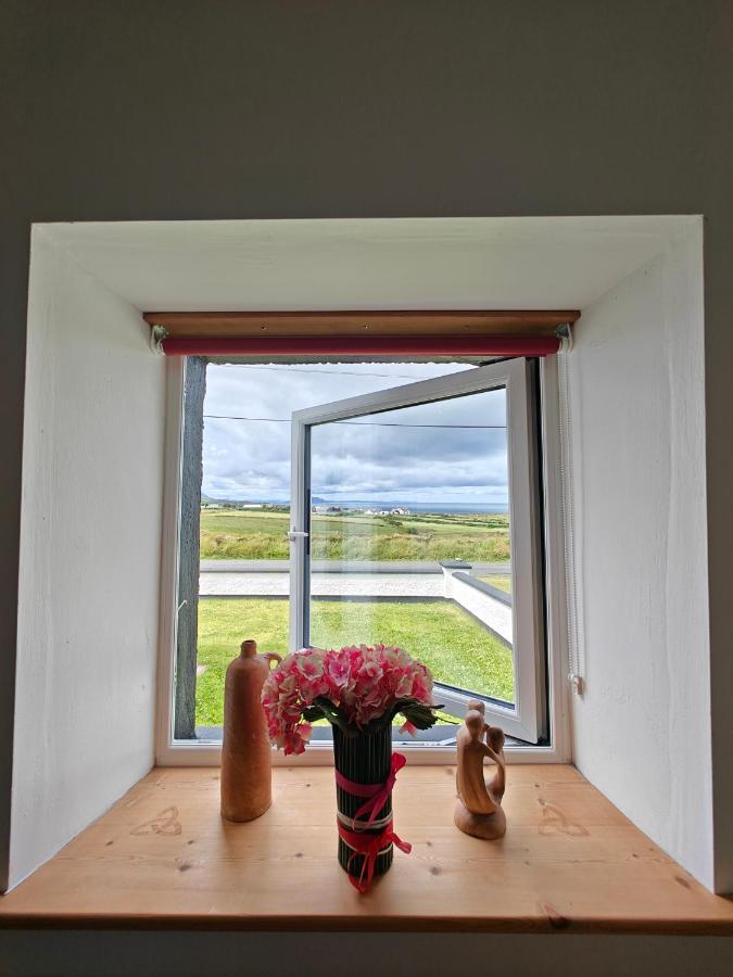 Teach Roisin-Traditional Irish Holiday Cottage In Malin Head. 外观 照片
