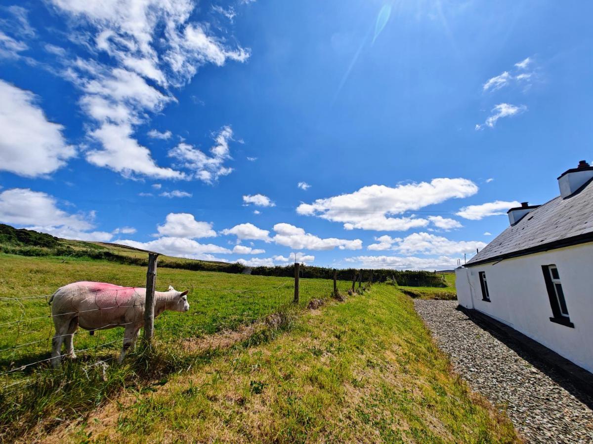 Teach Roisin-Traditional Irish Holiday Cottage In Malin Head. 外观 照片