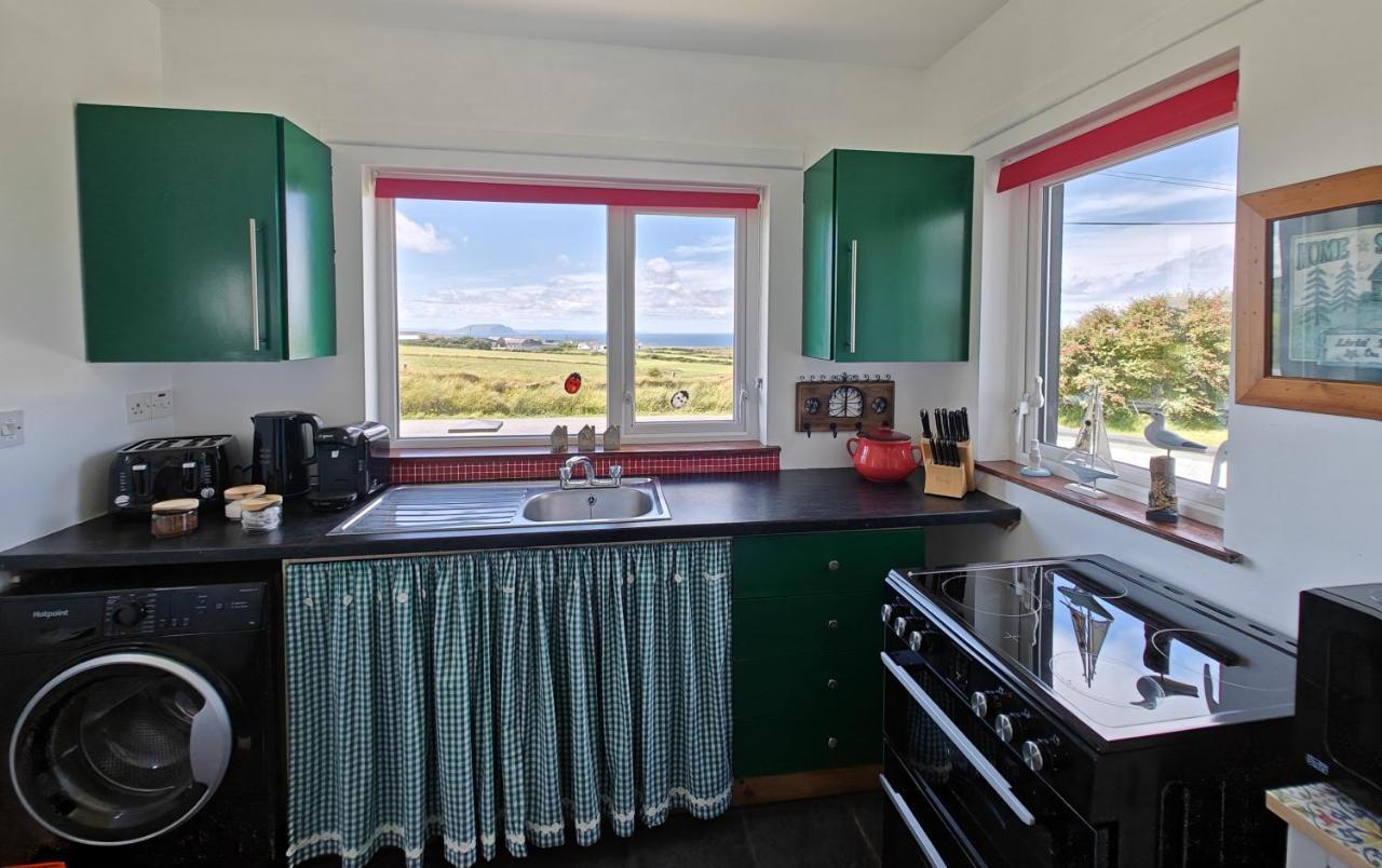 Teach Roisin-Traditional Irish Holiday Cottage In Malin Head. 外观 照片